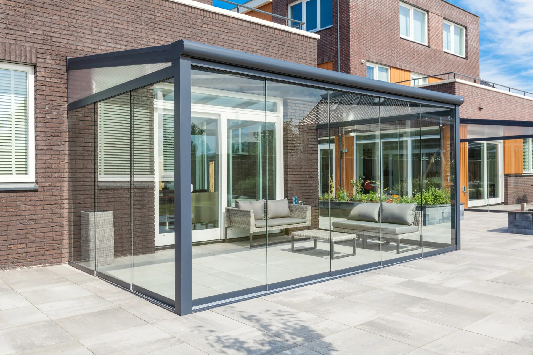 Großzügige Glasschiebewände